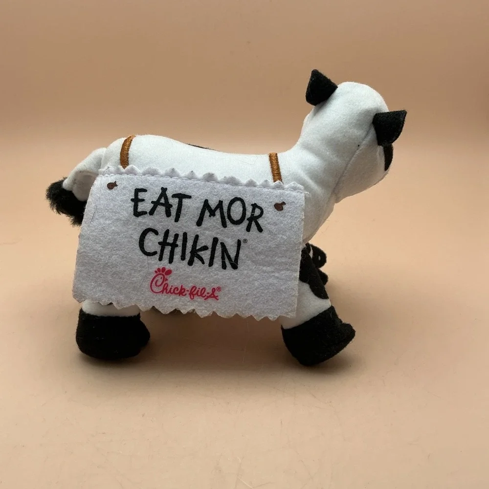 CHIK FIL A, Cow Plush, Eat Mor Chikin, Stuffed Animal Promotional 2024‎